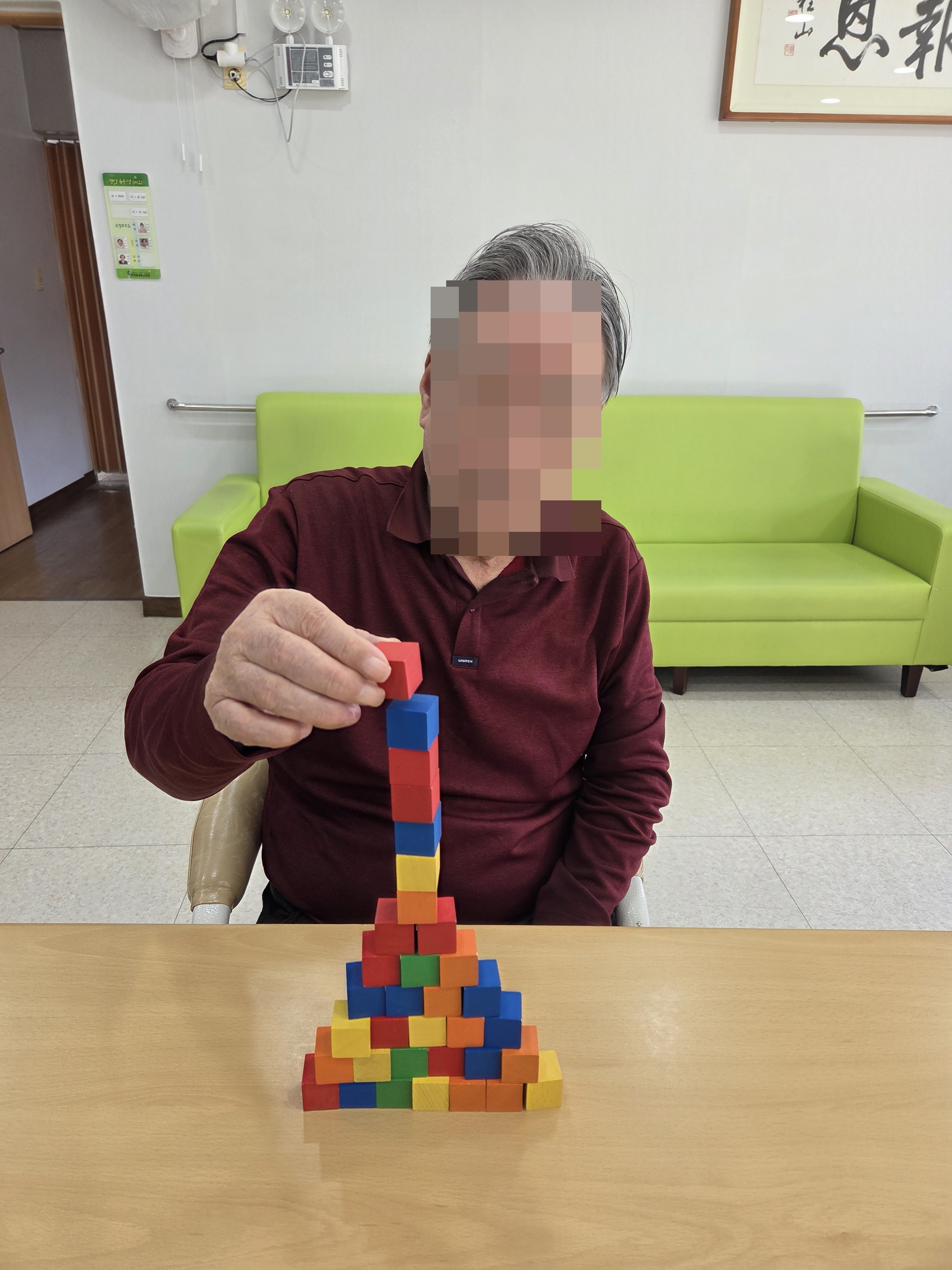 KakaoTalk_20251213_100935653_05.jpg