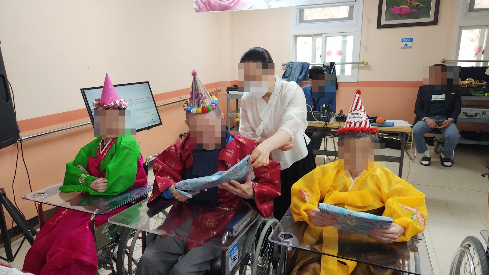 KakaoTalk_20250417_142546959_06.jpg