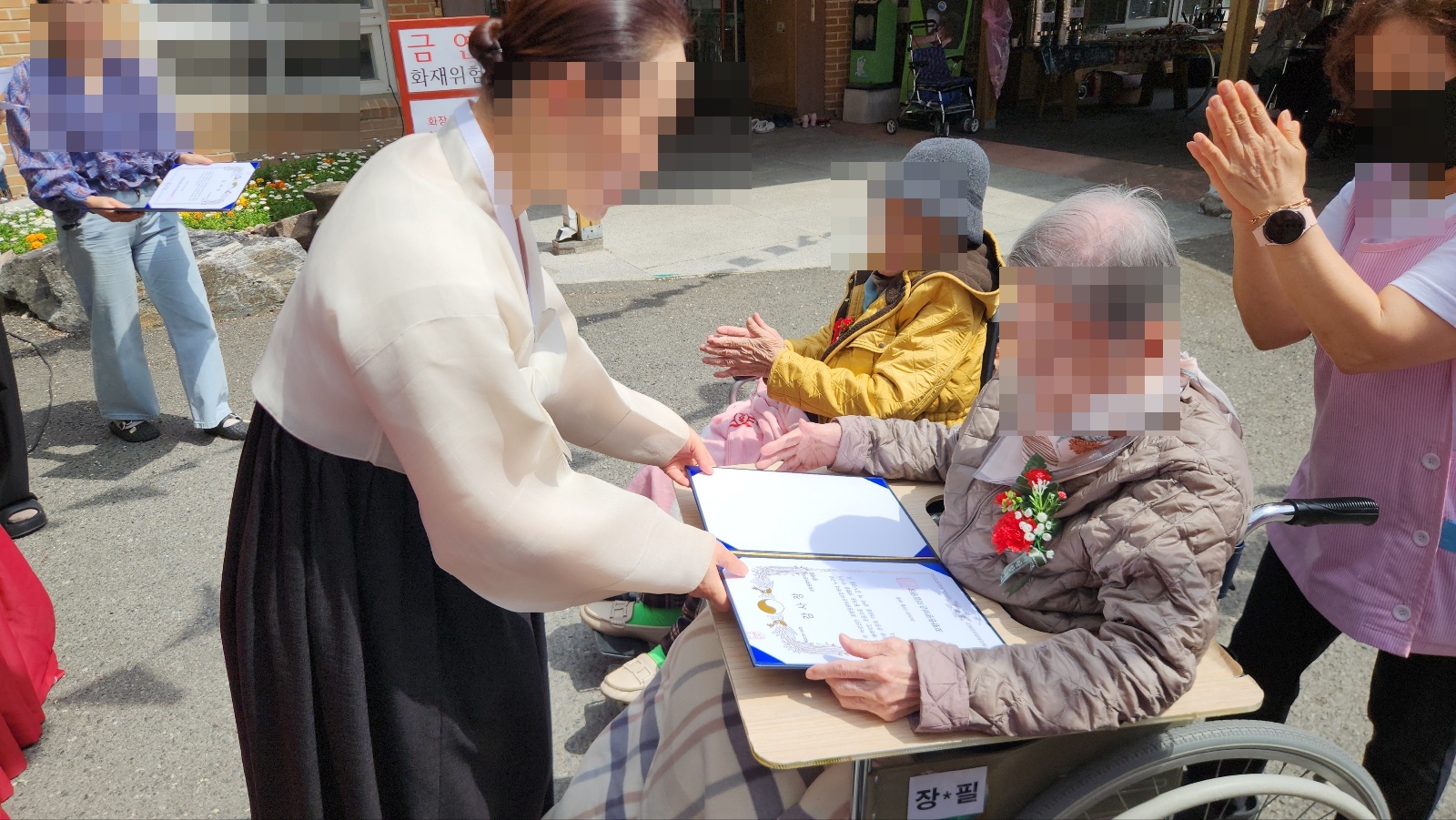 KakaoTalk_20250508_145808458_03.jpg